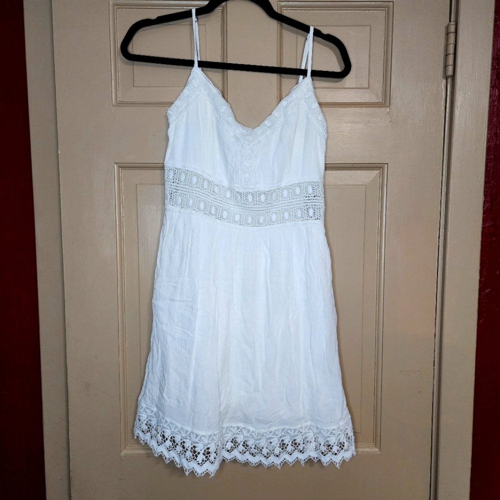 Abercrombi & Fitch White Lace Trim Dress
